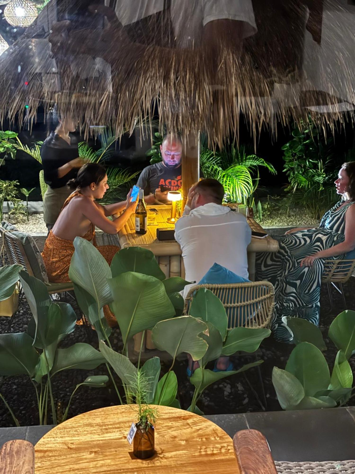 Kaje Cottage & Restaurant Tanglad ภายนอก รูปภาพ